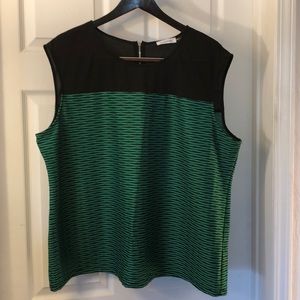 Calvin Klein green and black shell 2X